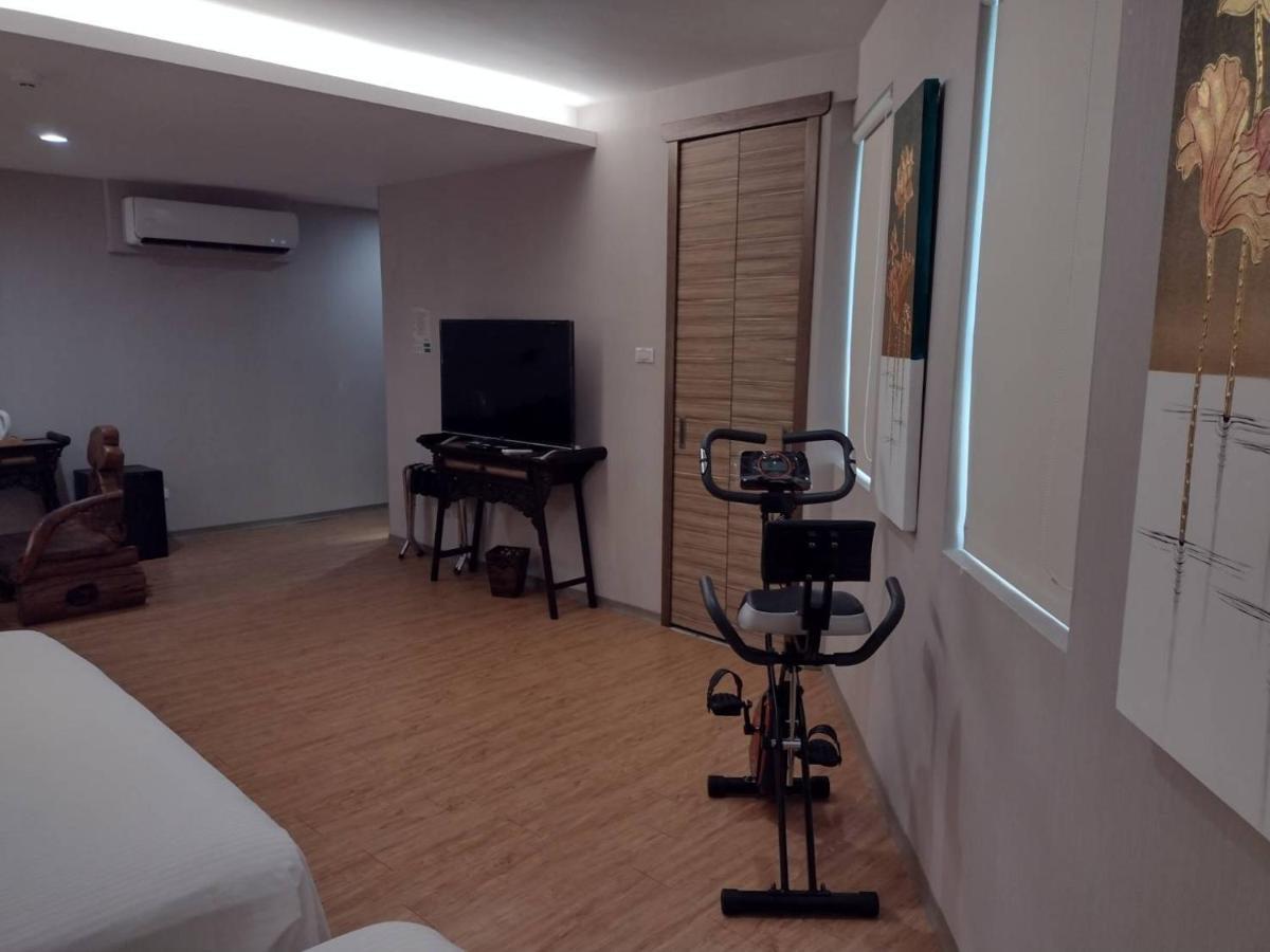 Tainan Julie'S Garden 峰情文旅 Hotel Anping Exterior foto