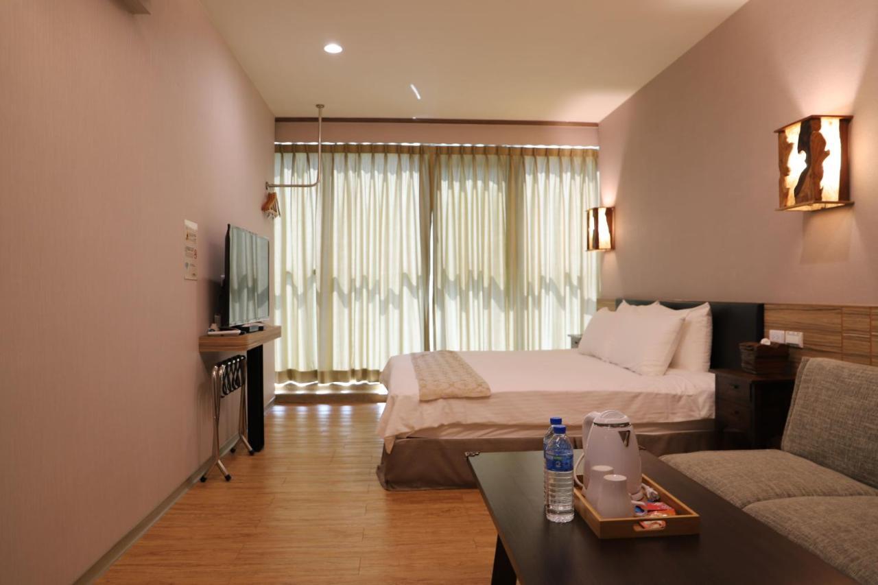 Tainan Julie'S Garden 峰情文旅 Hotel Anping Exterior foto