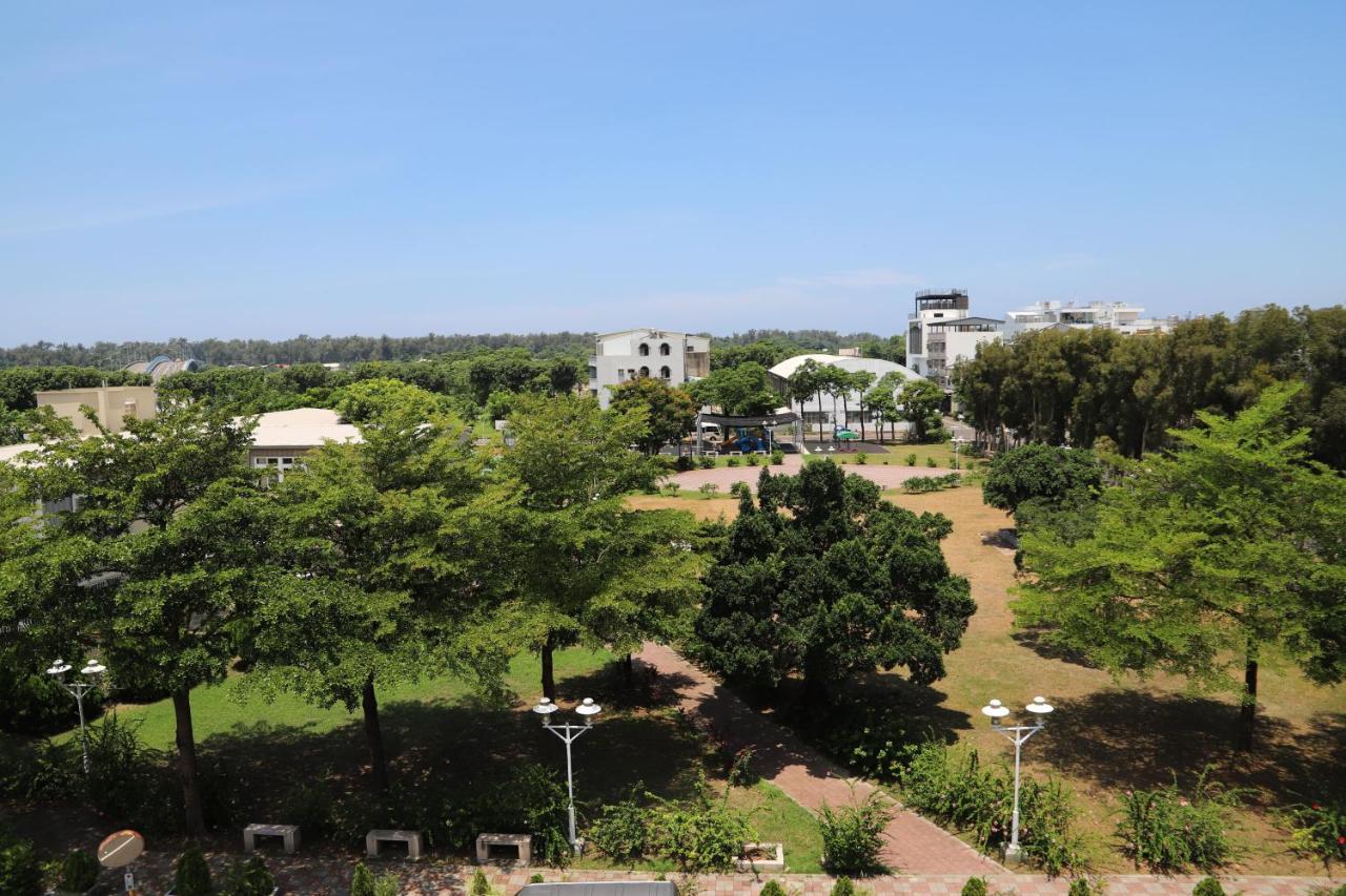 Tainan Julie'S Garden 峰情文旅 Hotel Anping Exterior foto