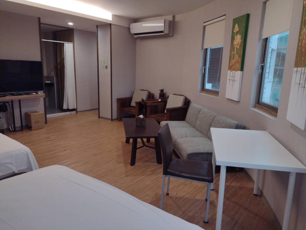 Tainan Julie'S Garden 峰情文旅 Hotel Anping Exterior foto