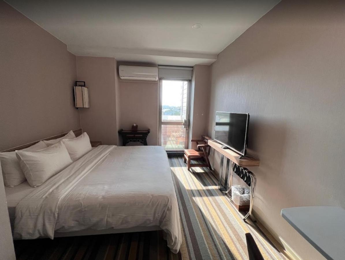 Tainan Julie'S Garden 峰情文旅 Hotel Anping Exterior foto