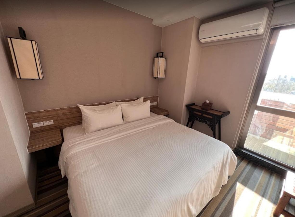 Tainan Julie'S Garden 峰情文旅 Hotel Anping Exterior foto